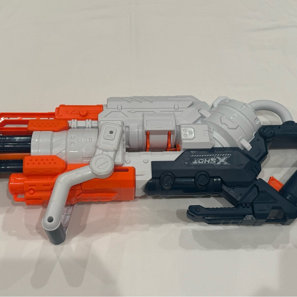 White and Black Action Figure Playset with Futuristic Design